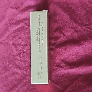 Stila Glitter and Glow Liquid Eye shadow